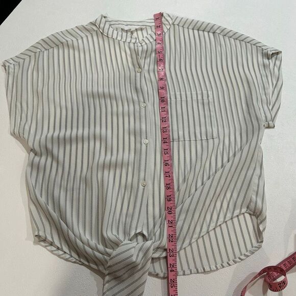 Olivaceous Women’s Medium Striped Button Down Tie Front Blouse - Picture 5 of 5